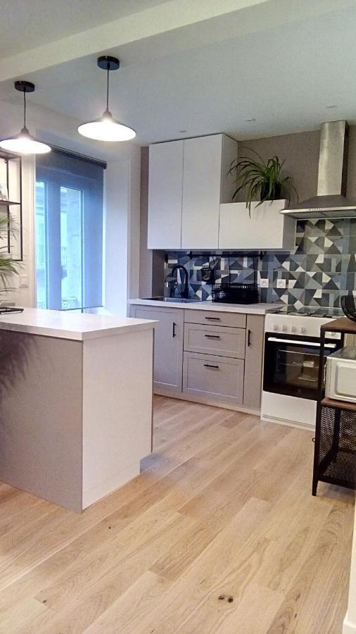 Les Appartements Du 31 - Centre Ville - 2E Etage - 50 M2 Quimper Esterno foto